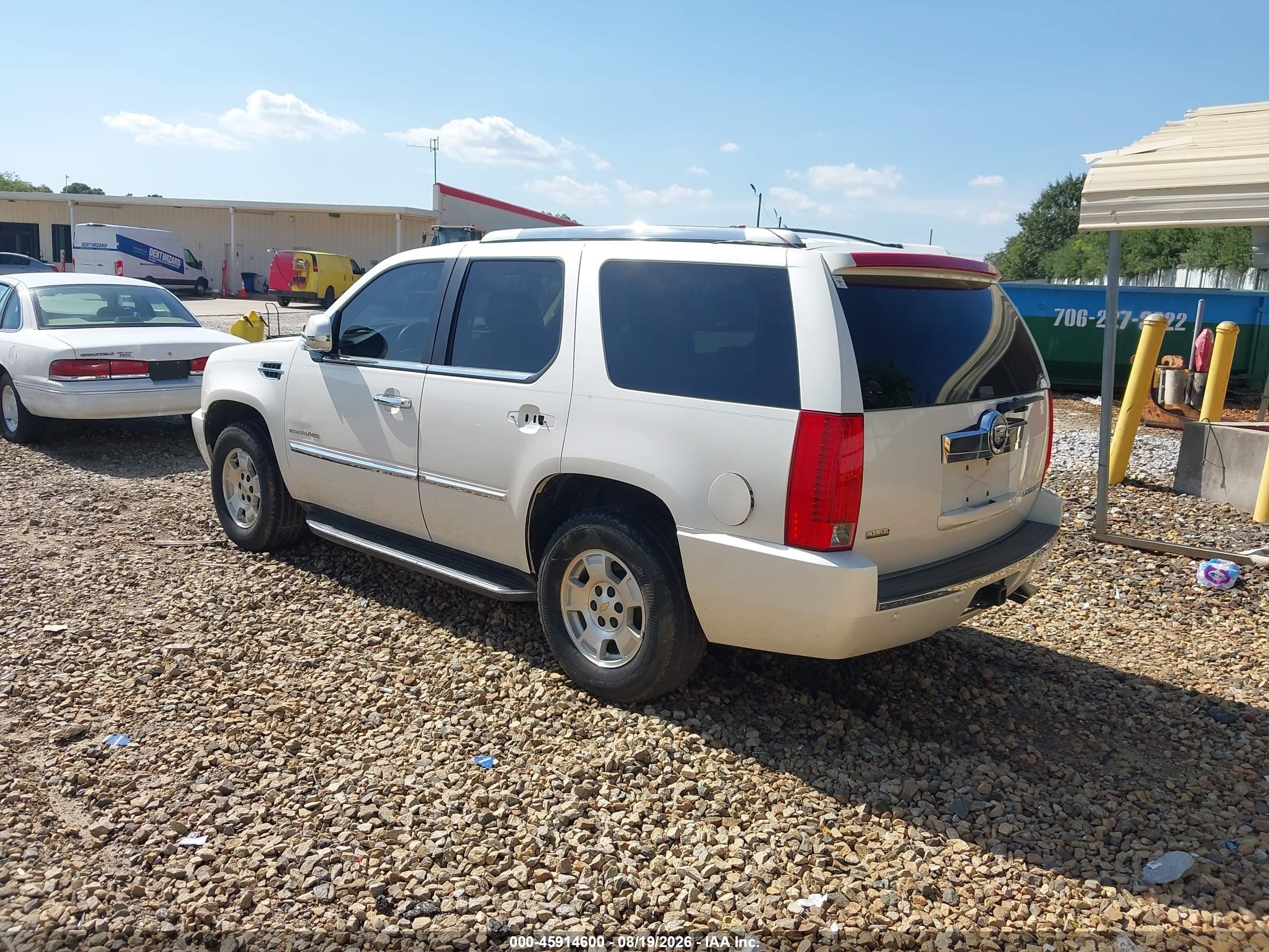 2011 Cadillac Escalade Luxury Белый vin: 1GYS4BEF5BR152161