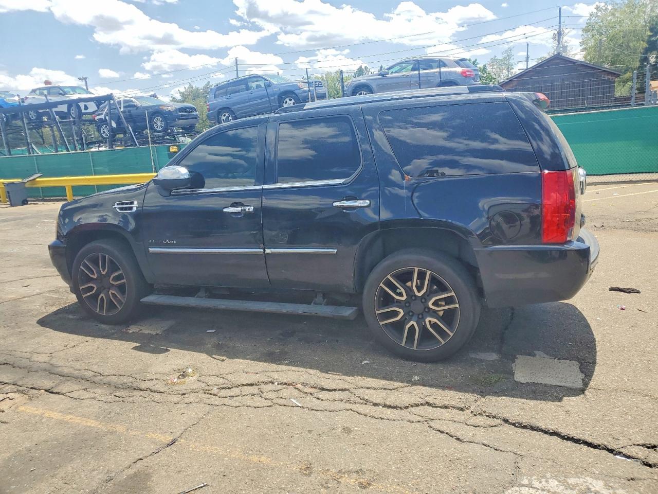 2014 Cadillac Escalade Luxury Black vin: 1GYS4BEF5ER122081