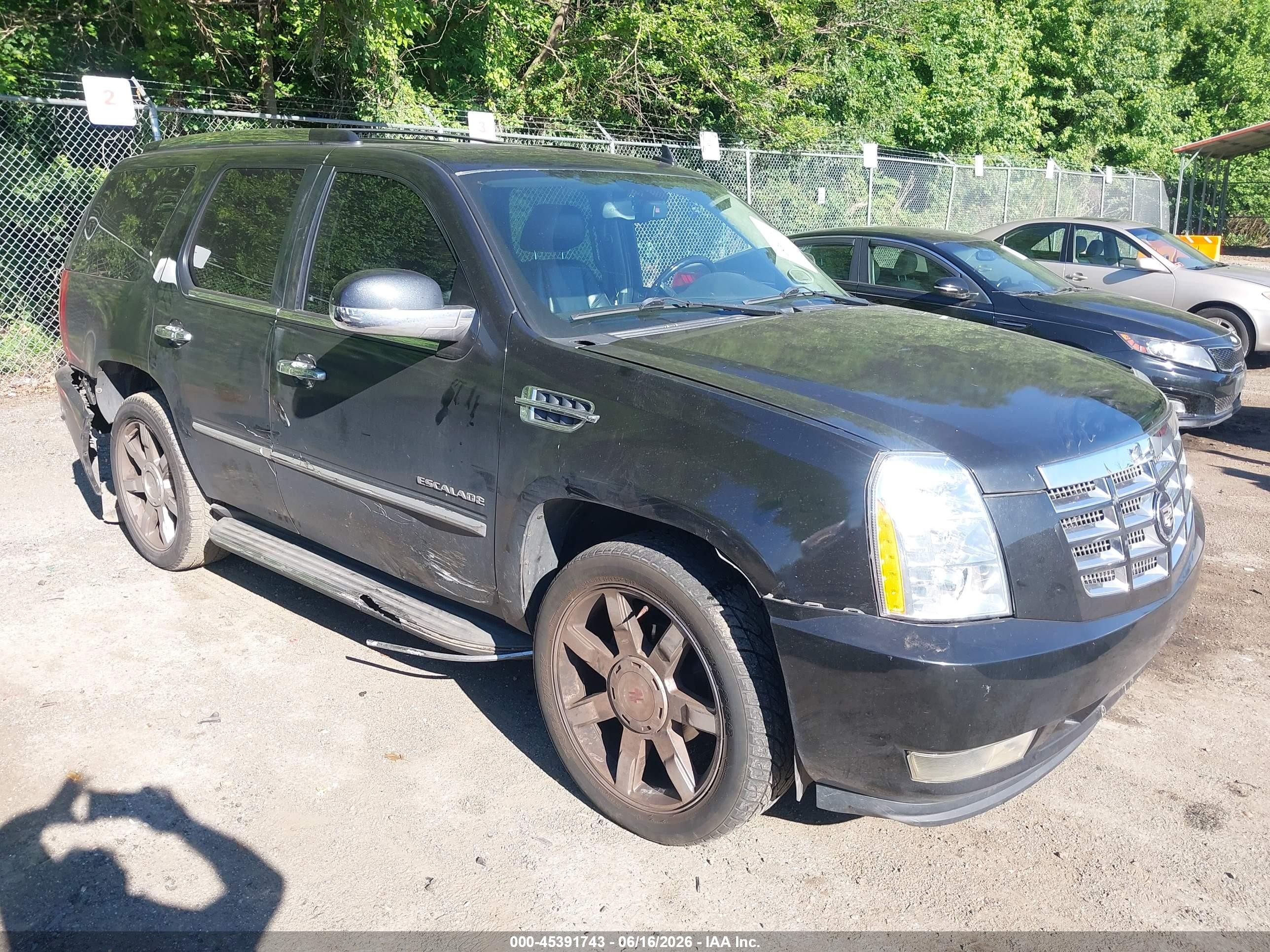 2011 Cadillac Escalade Luxury Серый vin: 1GYS4BEF6BR147261