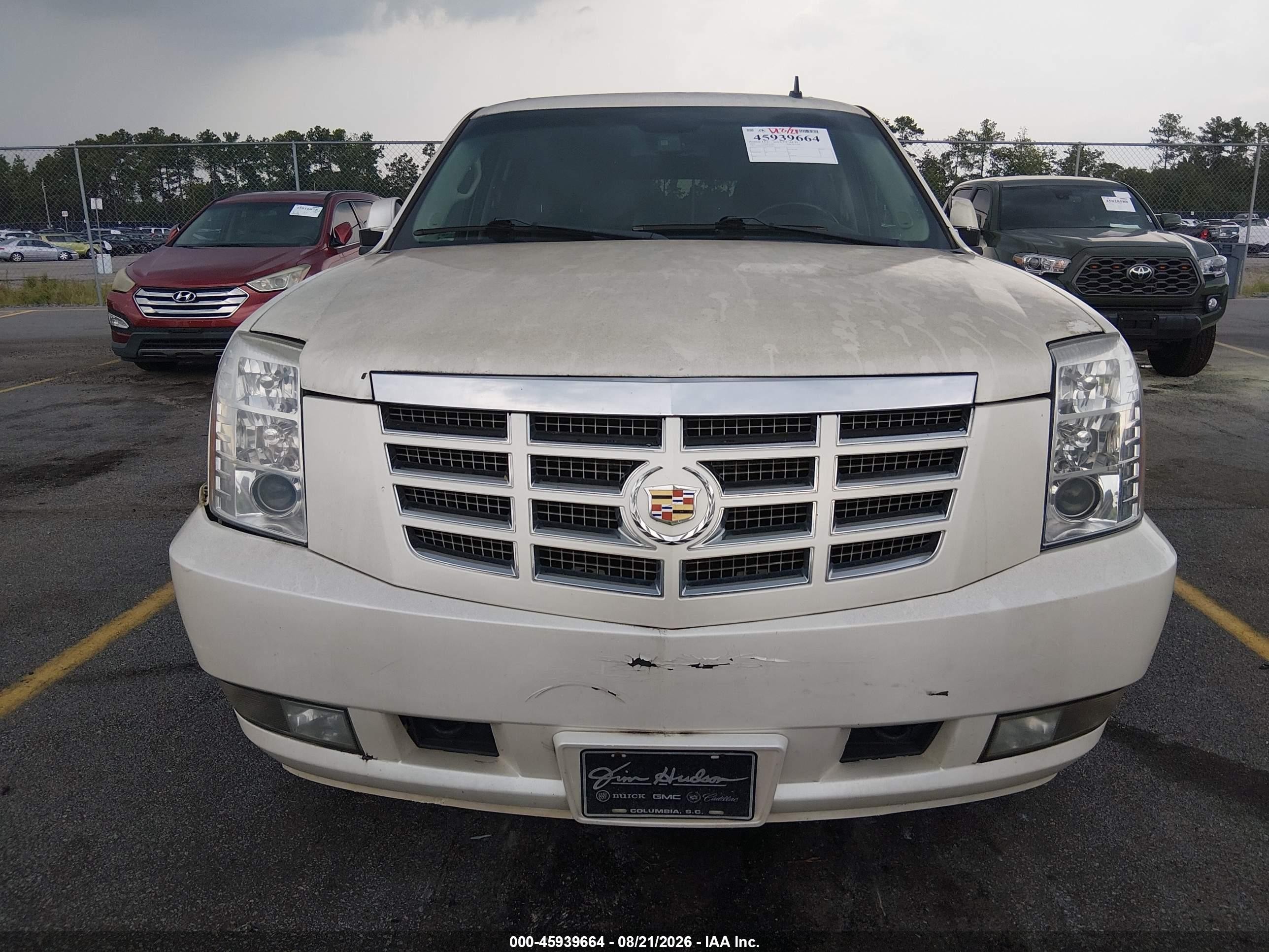 2012 Cadillac Escalade Luxury White vin: 1GYS4BEF6CR289465