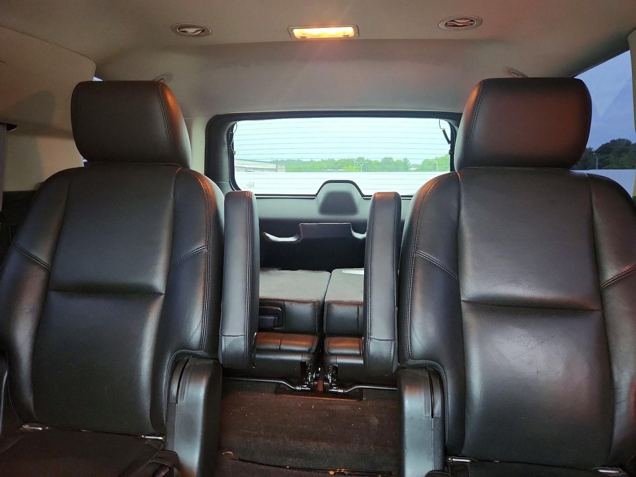 2014 Cadillac Escalade Luxury Black vin: 1GYS4BEF6ER188848