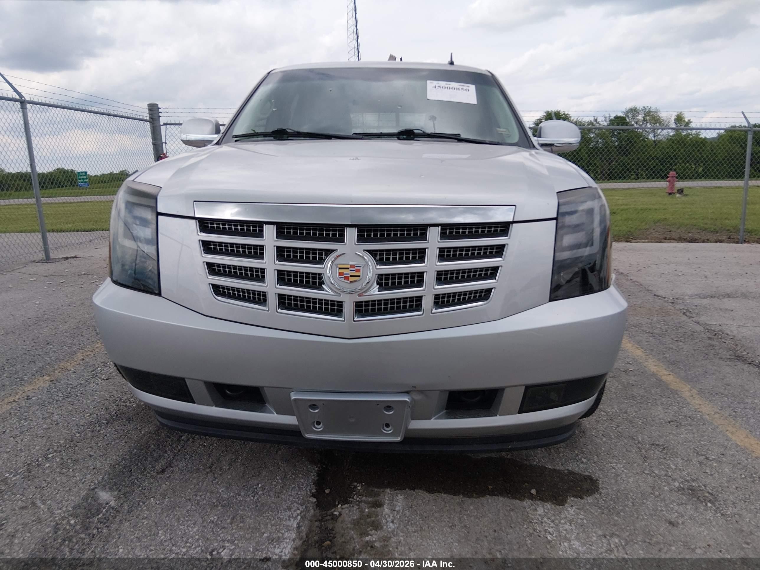 2014 Cadillac Escalade Luxury Gray vin: 1GYS4BEF8ER112273