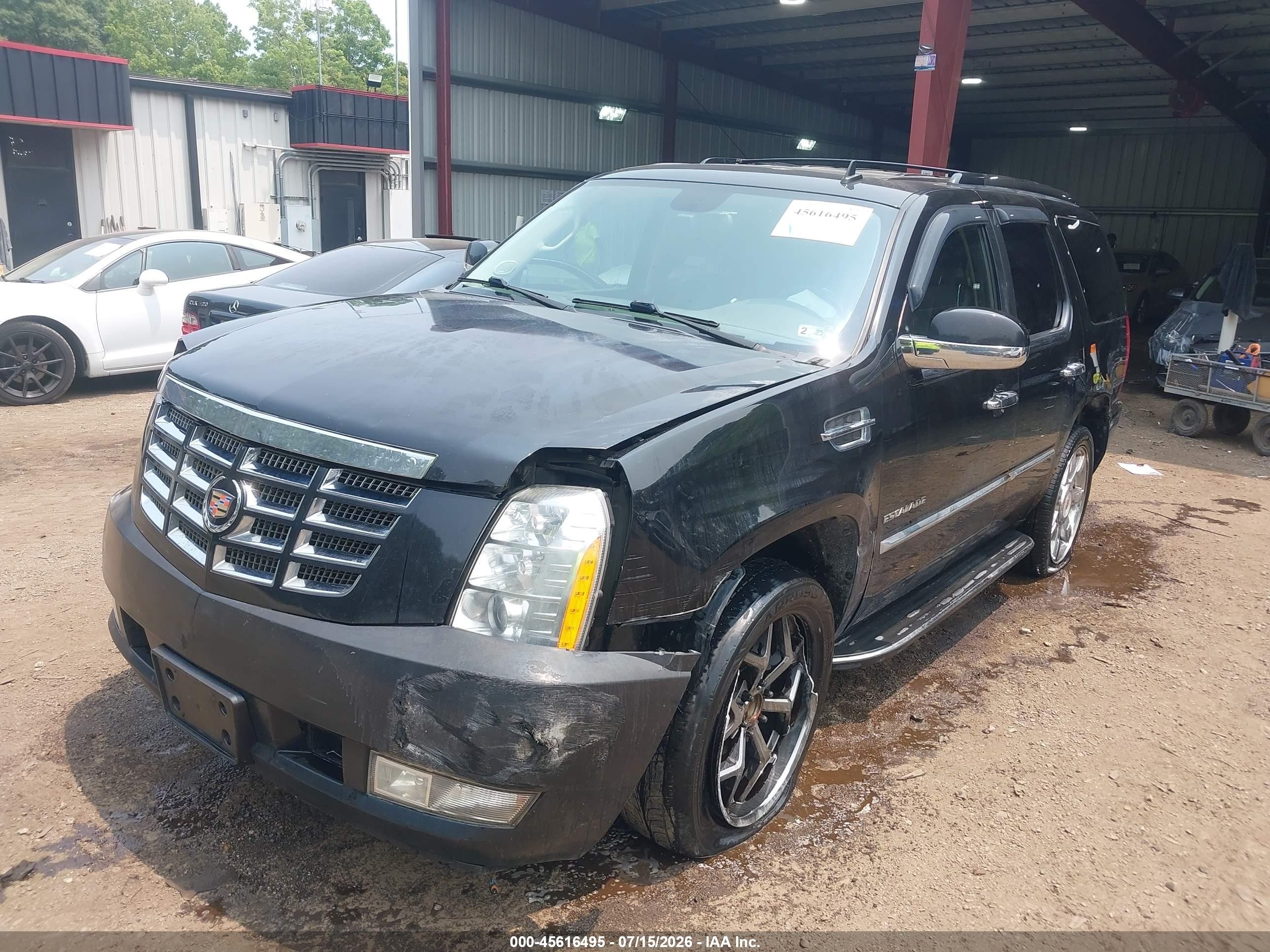 2013 Cadillac Escalade Luxury Черный vin: 1GYS4BEFXDR338880