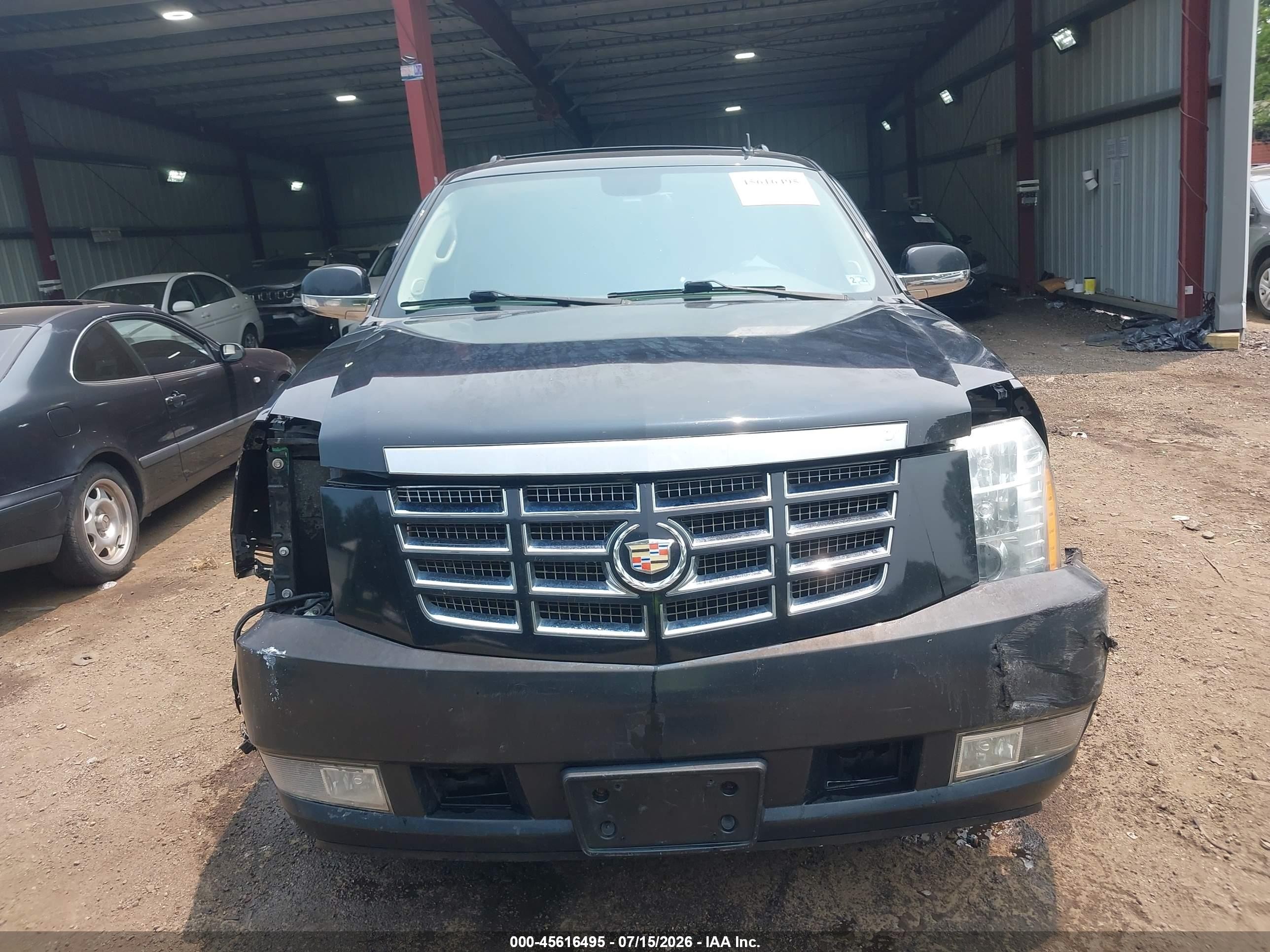 2013 Cadillac Escalade Luxury Черный vin: 1GYS4BEFXDR338880
