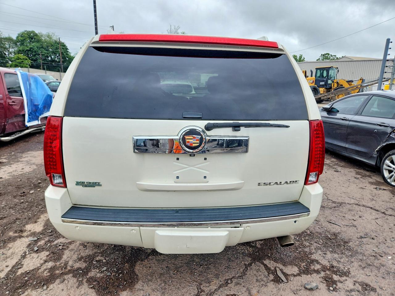 2014 Cadillac Escalade Luxury Белый vin: 1GYS4BEFXER216313