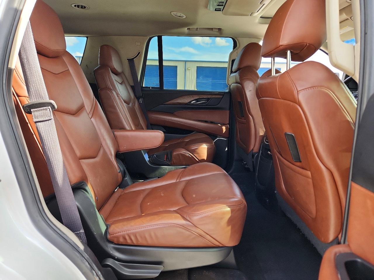 2016 Cadillac Escalade Luxury White vin: 1GYS4BKJ0GR466817
