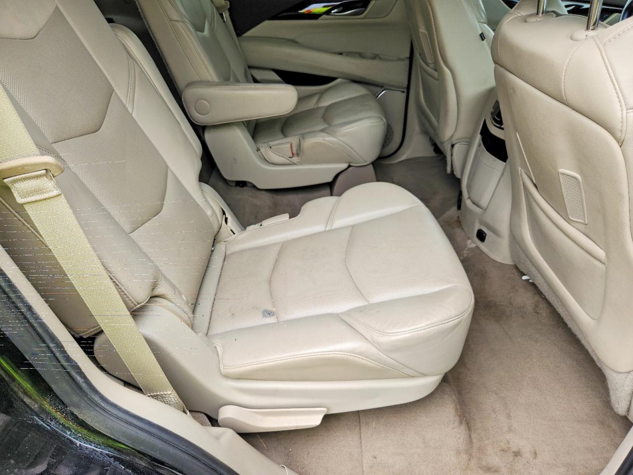 2015 Cadillac Escalade Luxury Black vin: 1GYS4BKJ3FR267159