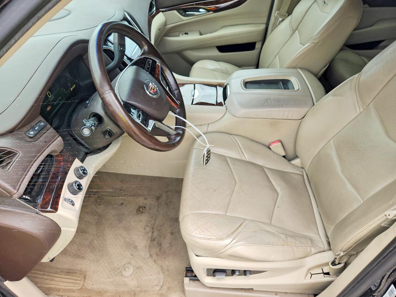 2015 Cadillac Escalade Luxury Black vin: 1GYS4BKJ3FR267159