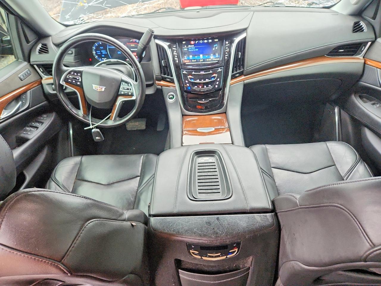 2018 Cadillac Escalade Luxury Черный vin: 1GYS4BKJ4JR359471