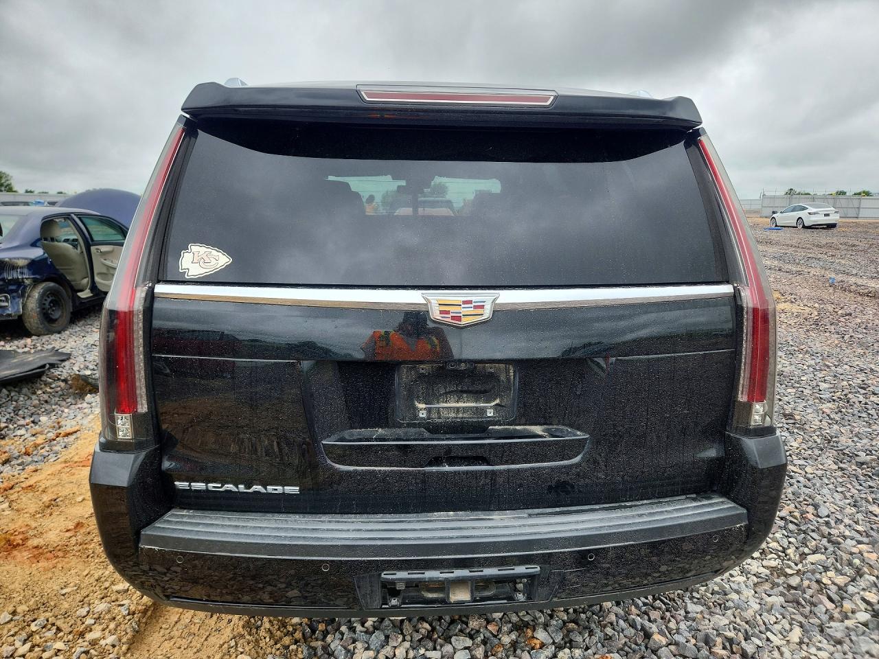 2018 Cadillac Escalade Luxury Черный vin: 1GYS4BKJ4JR359471