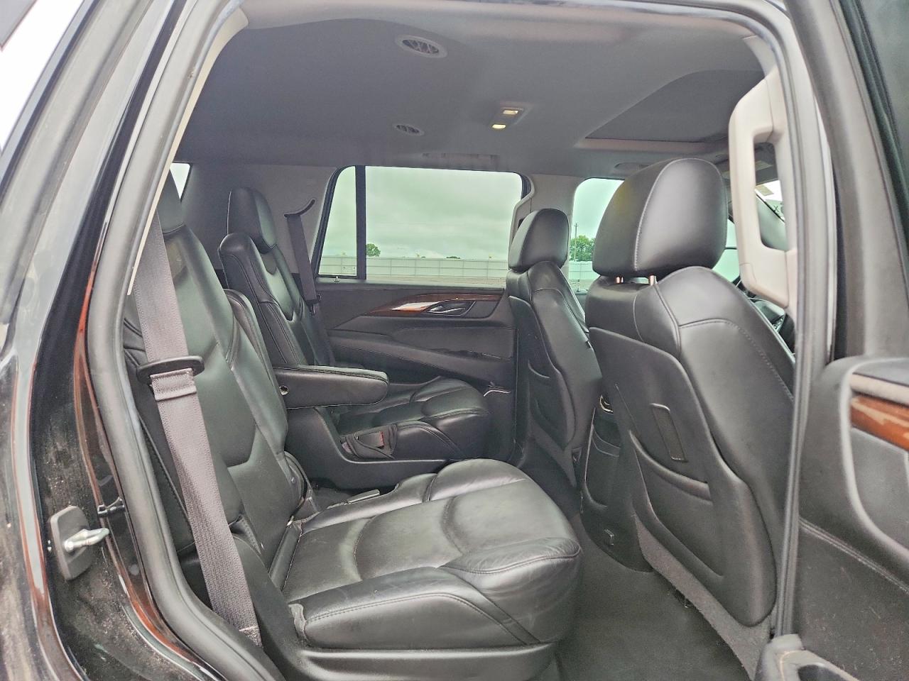 2018 Cadillac Escalade Luxury Черный vin: 1GYS4BKJ4JR359471