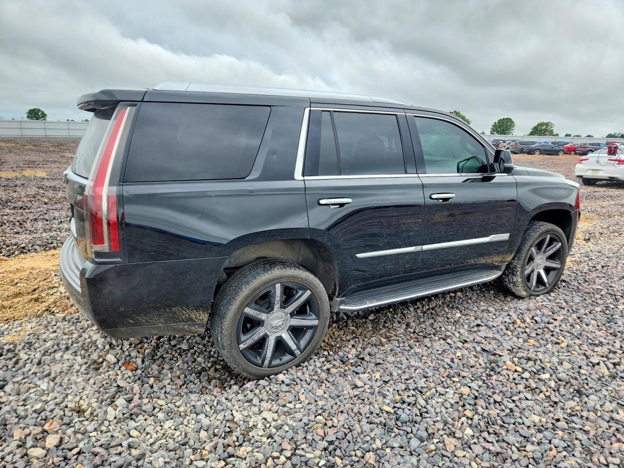 2018 Cadillac Escalade Luxury Черный vin: 1GYS4BKJ4JR359471