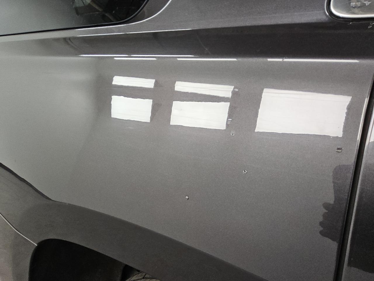 2015 Cadillac Escalade Luxury Gray vin: 1GYS4BKJ5FR231201 Damage: Right Qtr Panel, Heavy Scratch, 1/2 To 1 Inch