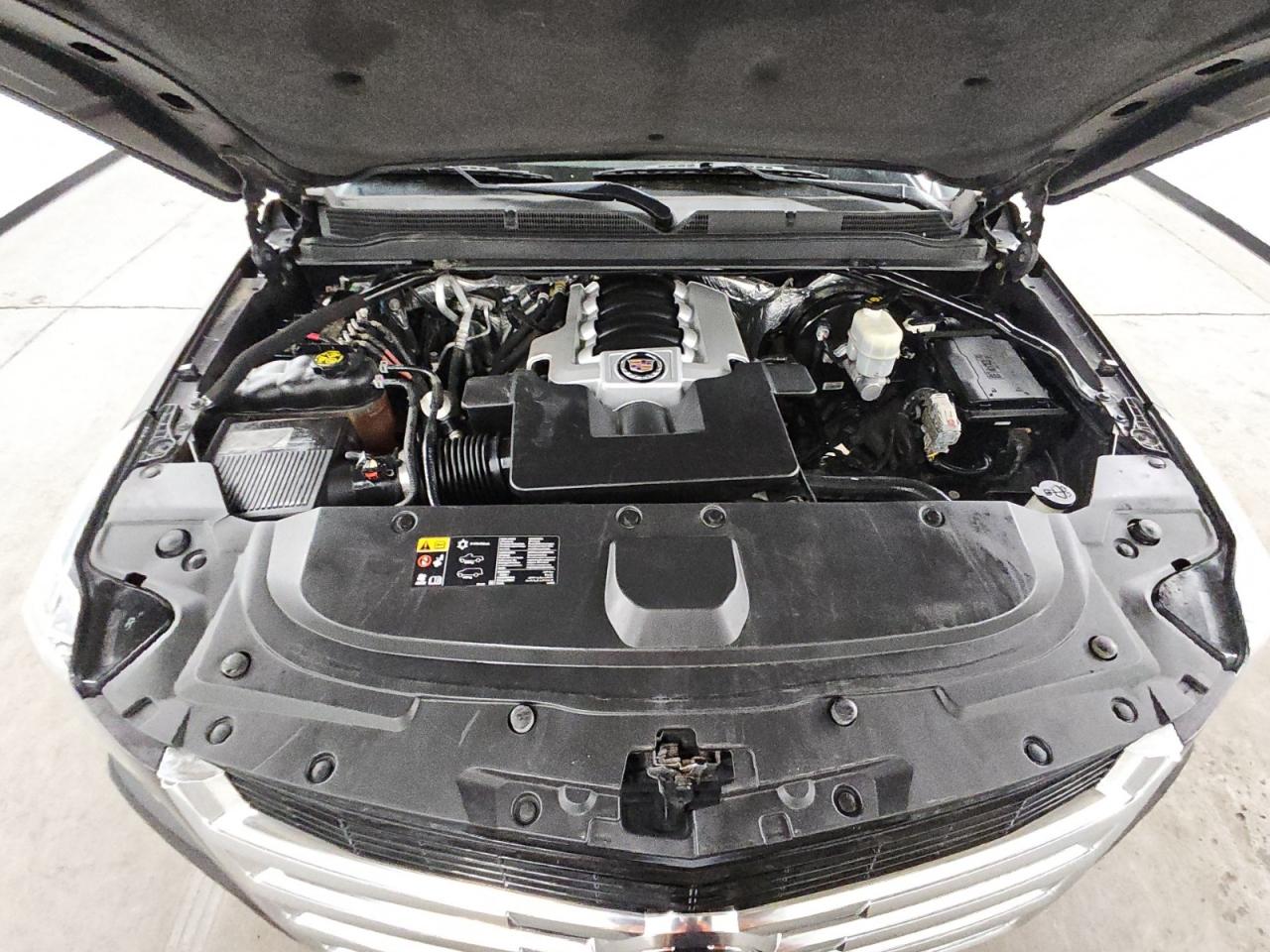 2015 Cadillac Escalade Luxury Gray vin: 1GYS4BKJ5FR231201 Damage: Air Conditioner, Inoperable, Repair Required