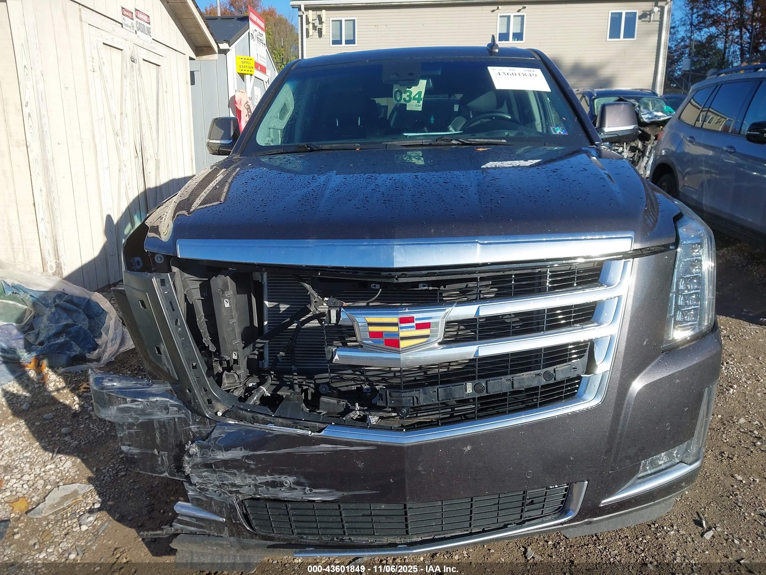 2018 Cadillac Escalade Luxury Черный vin: 1GYS4BKJ7JR103230