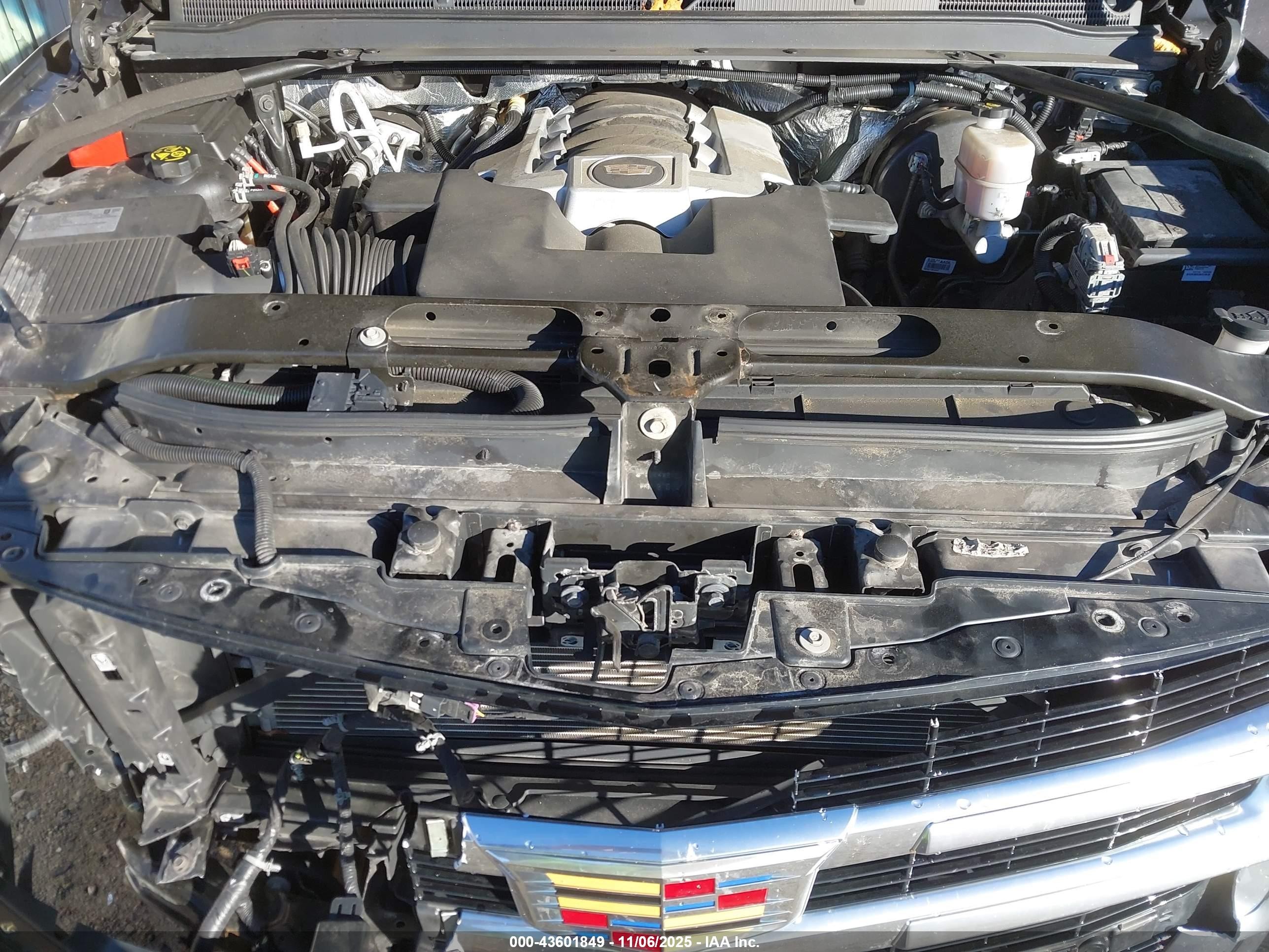 2018 Cadillac Escalade Luxury Черный vin: 1GYS4BKJ7JR103230