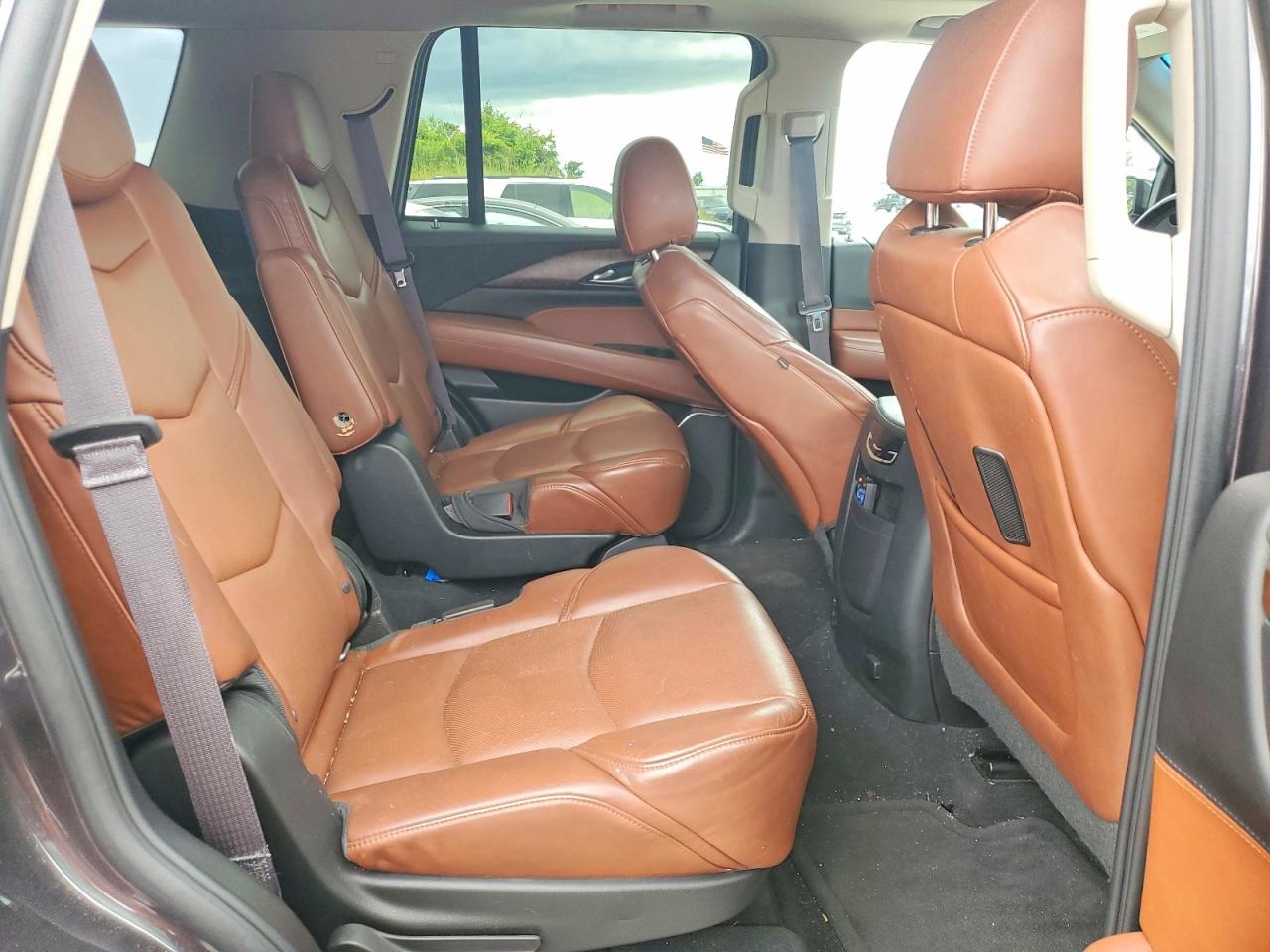 2015 Cadillac Escalade Luxury Black vin: 1GYS4BKJ8FR308675