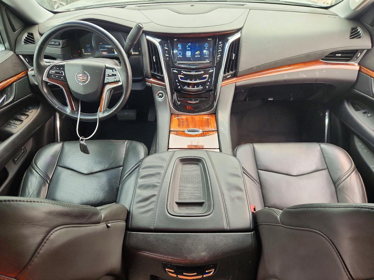 2015 Cadillac Escalade Luxury Burgundy vin: 1GYS4BKJ9FR176896