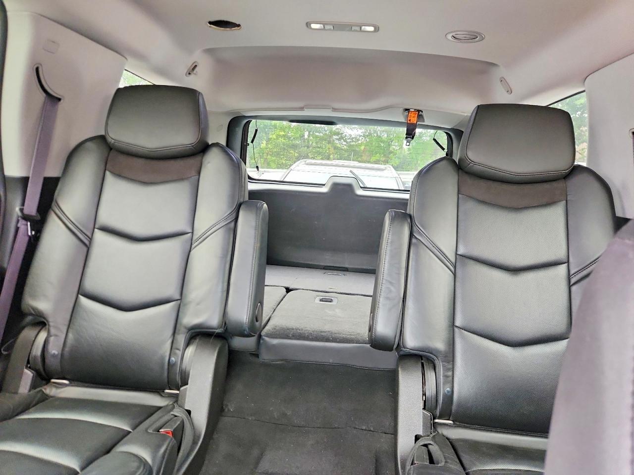 2015 Cadillac Escalade Luxury Burgundy vin: 1GYS4BKJ9FR176896