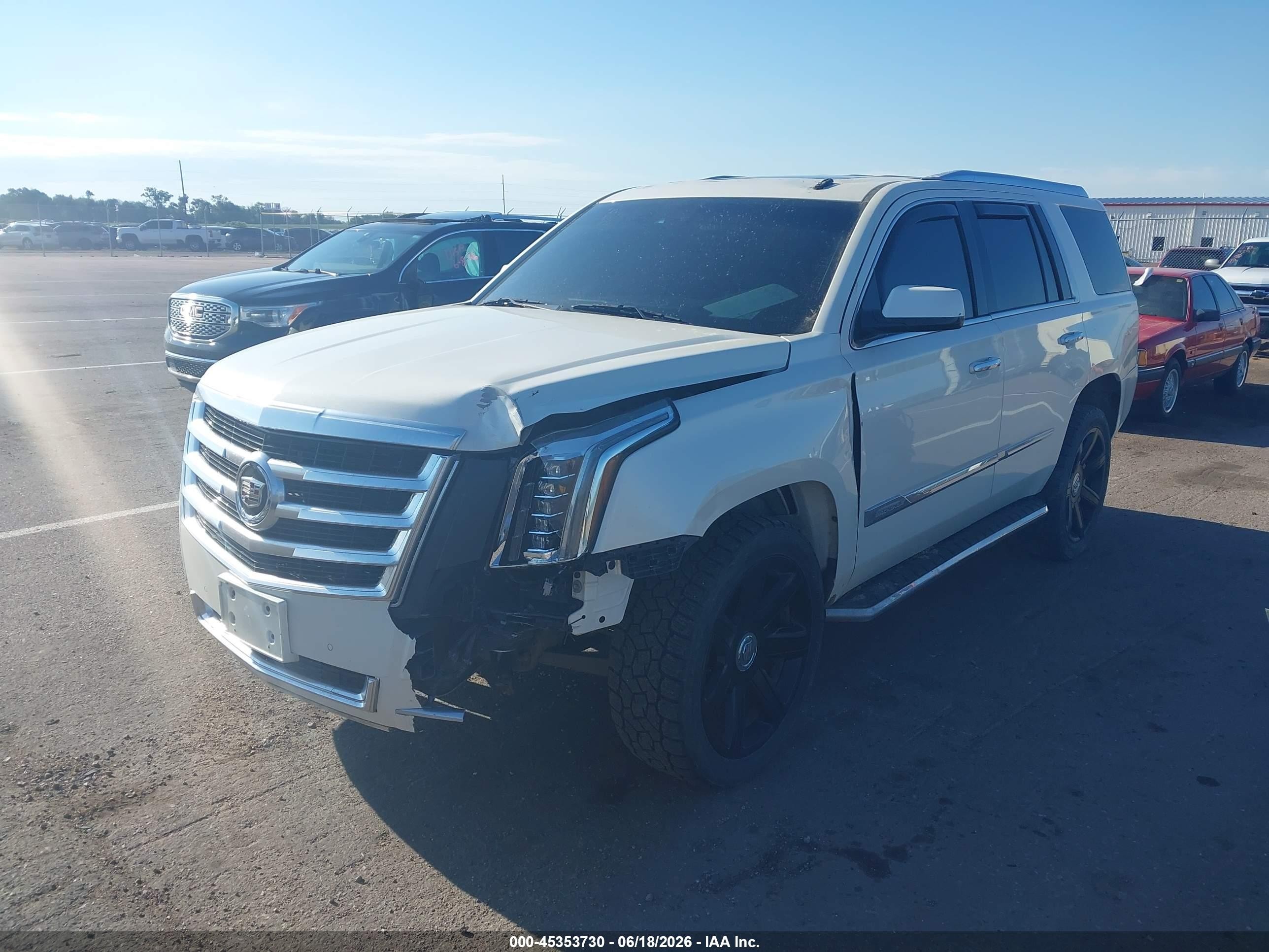 2015 Cadillac Escalade Luxury White vin: 1GYS4BKJXFR286078