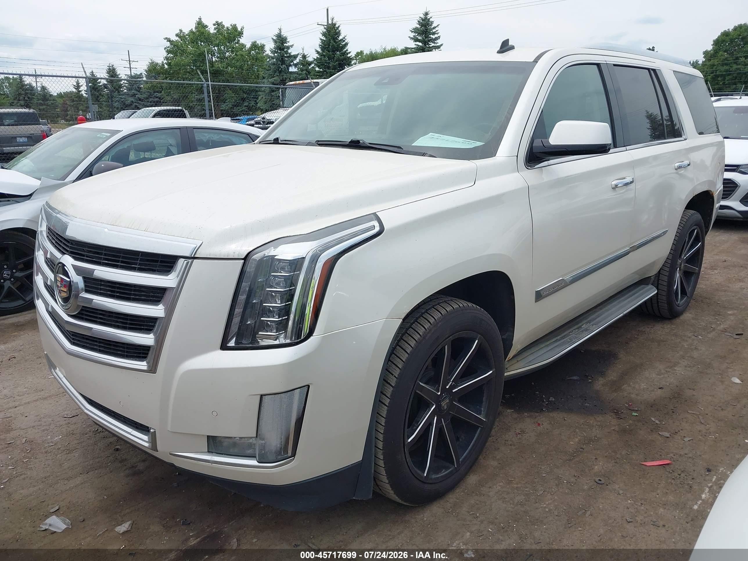 2015 Cadillac Escalade Luxury White vin: 1GYS4BKJXFR297128