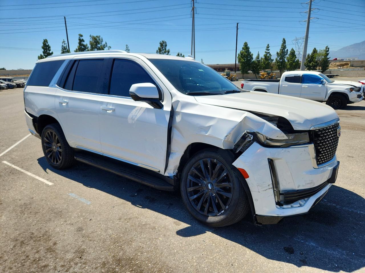 2022 Cadillac Escalade Premium Luxury White vin: 1GYS4BKL5NR221672