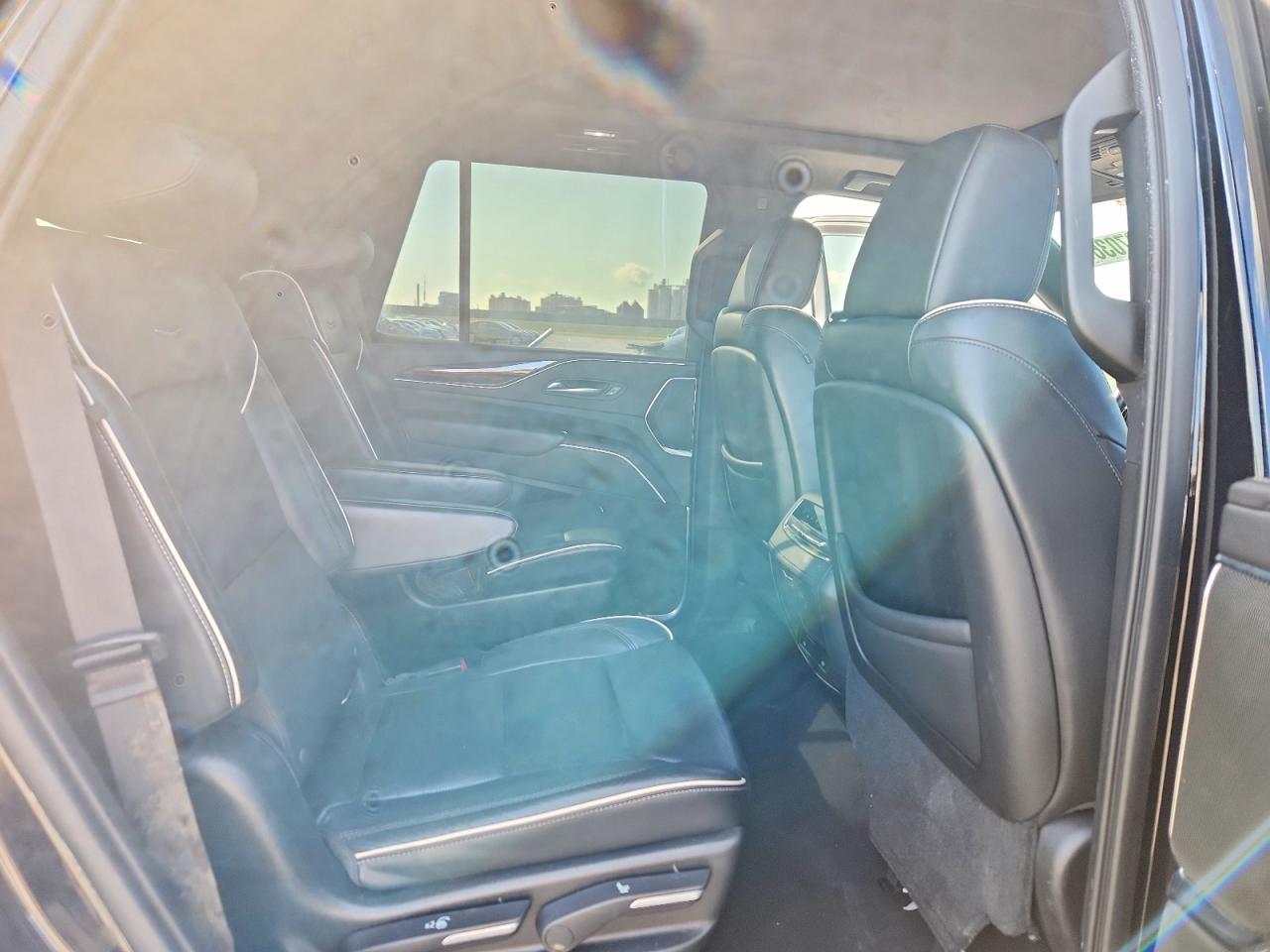 2021 Cadillac Escalade Premium Luxury Black vin: 1GYS4BKL8MR232020