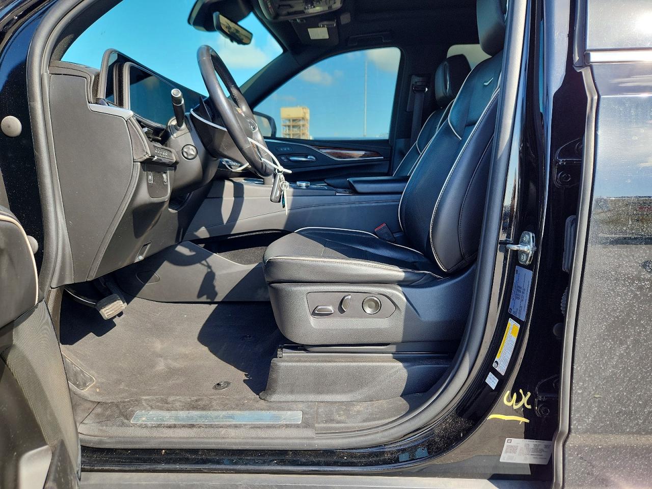 2021 Cadillac Escalade Premium Luxury Black vin: 1GYS4BKL8MR232020