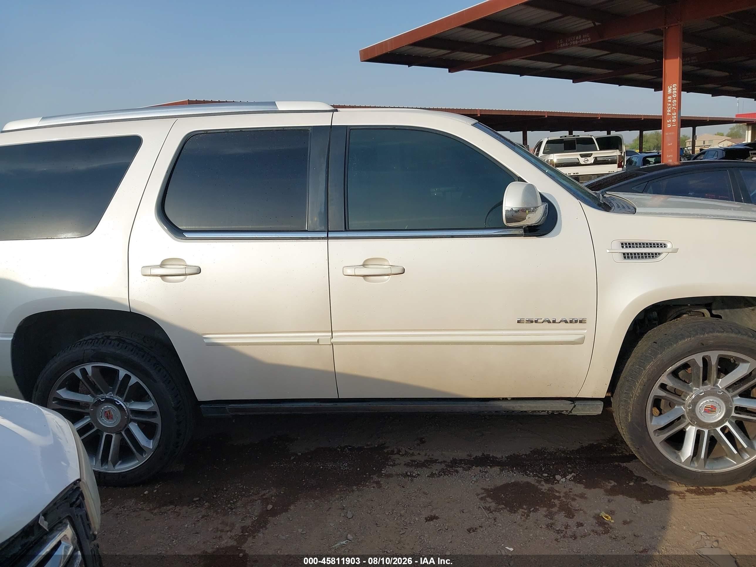 2012 Cadillac Escalade Premium White vin: 1GYS4CEF0CR251364