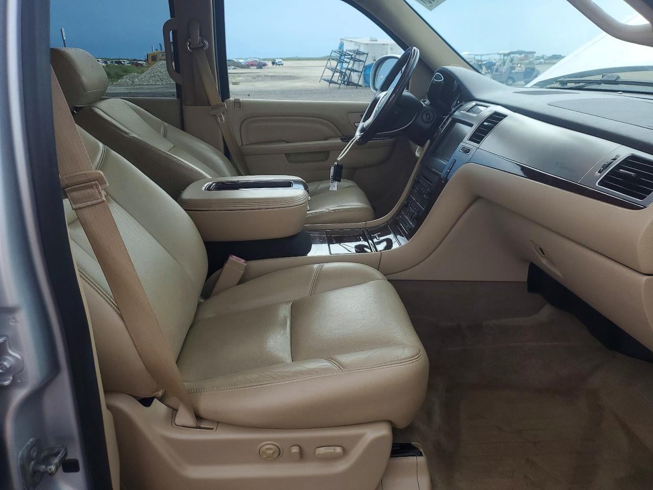2014 Cadillac Escalade Premium Silver vin: 1GYS4CEF0ER229576