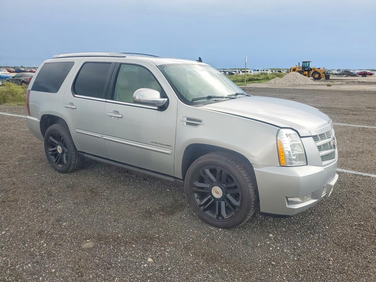 2014 Cadillac Escalade Premium Silver vin: 1GYS4CEF0ER229576