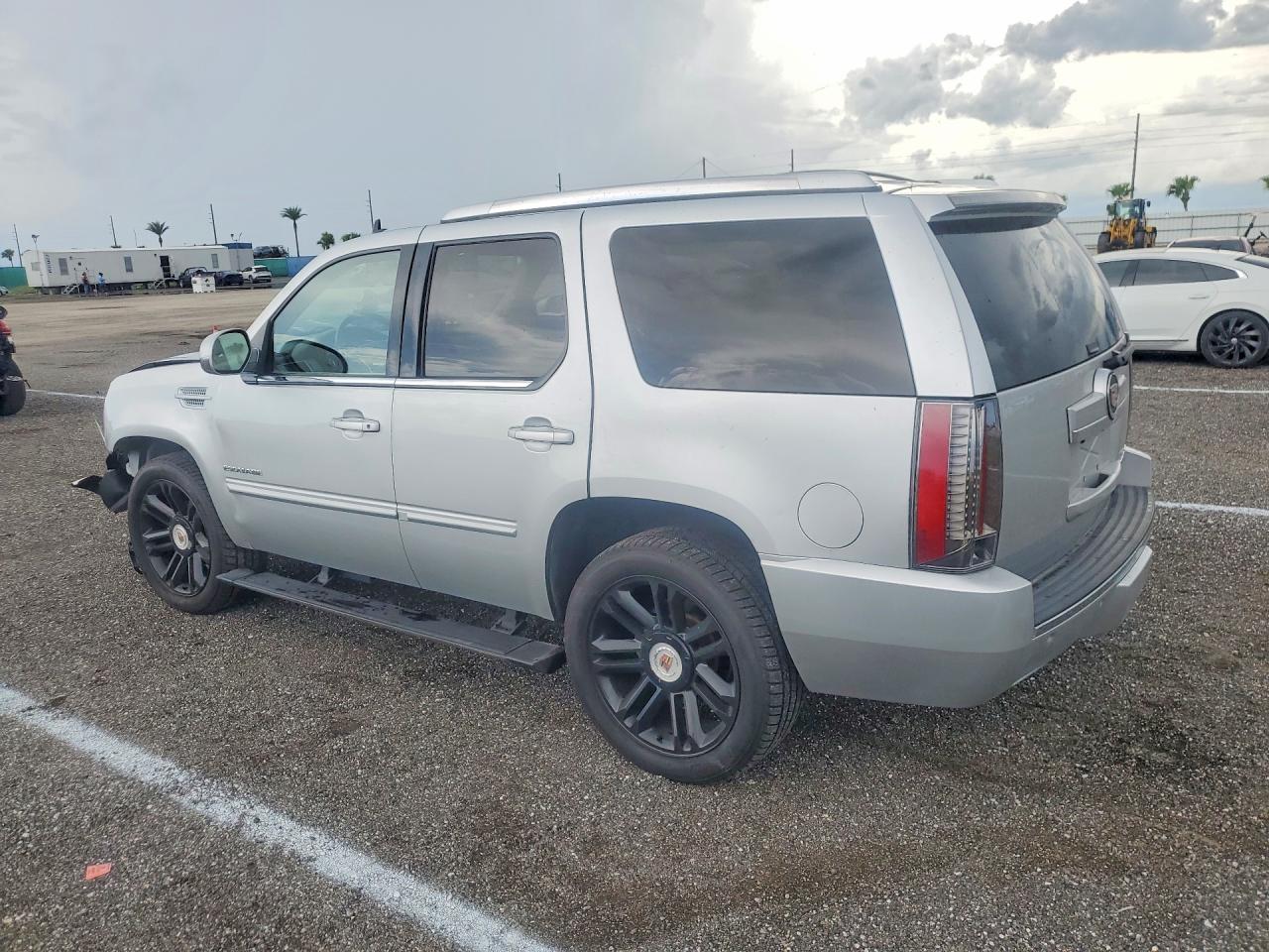 2014 Cadillac Escalade Premium Silver vin: 1GYS4CEF0ER229576