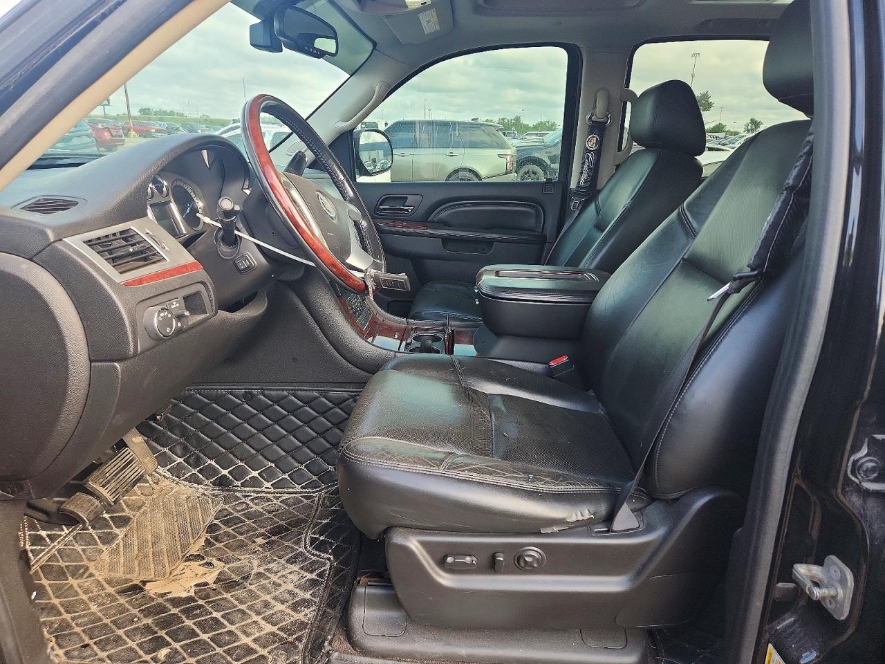 2012 Cadillac Escalade Premium Black vin: 1GYS4CEF1CR292117