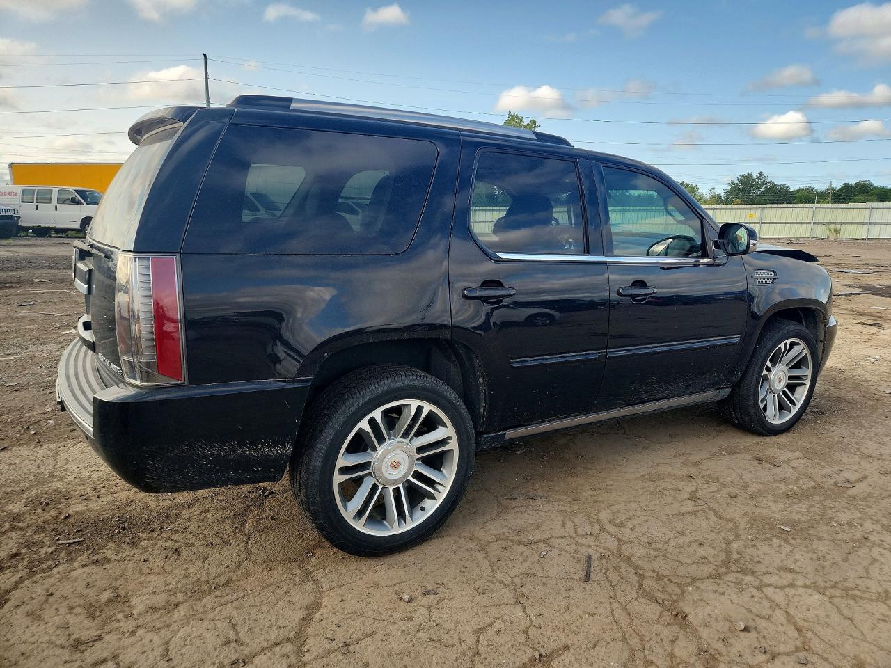 2012 Cadillac Escalade Premium Black vin: 1GYS4CEF1CR292117