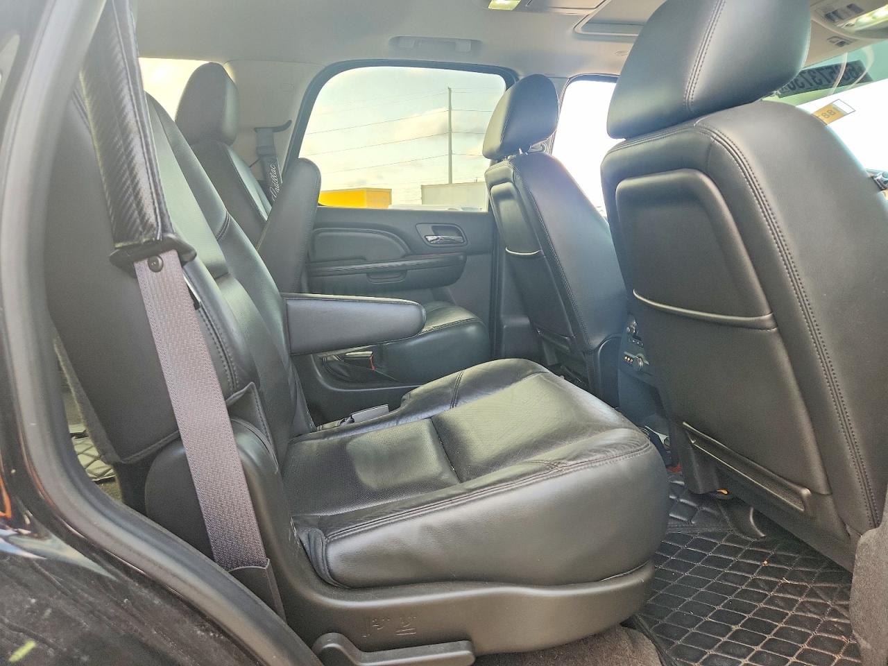 2012 Cadillac Escalade Premium Black vin: 1GYS4CEF1CR292117
