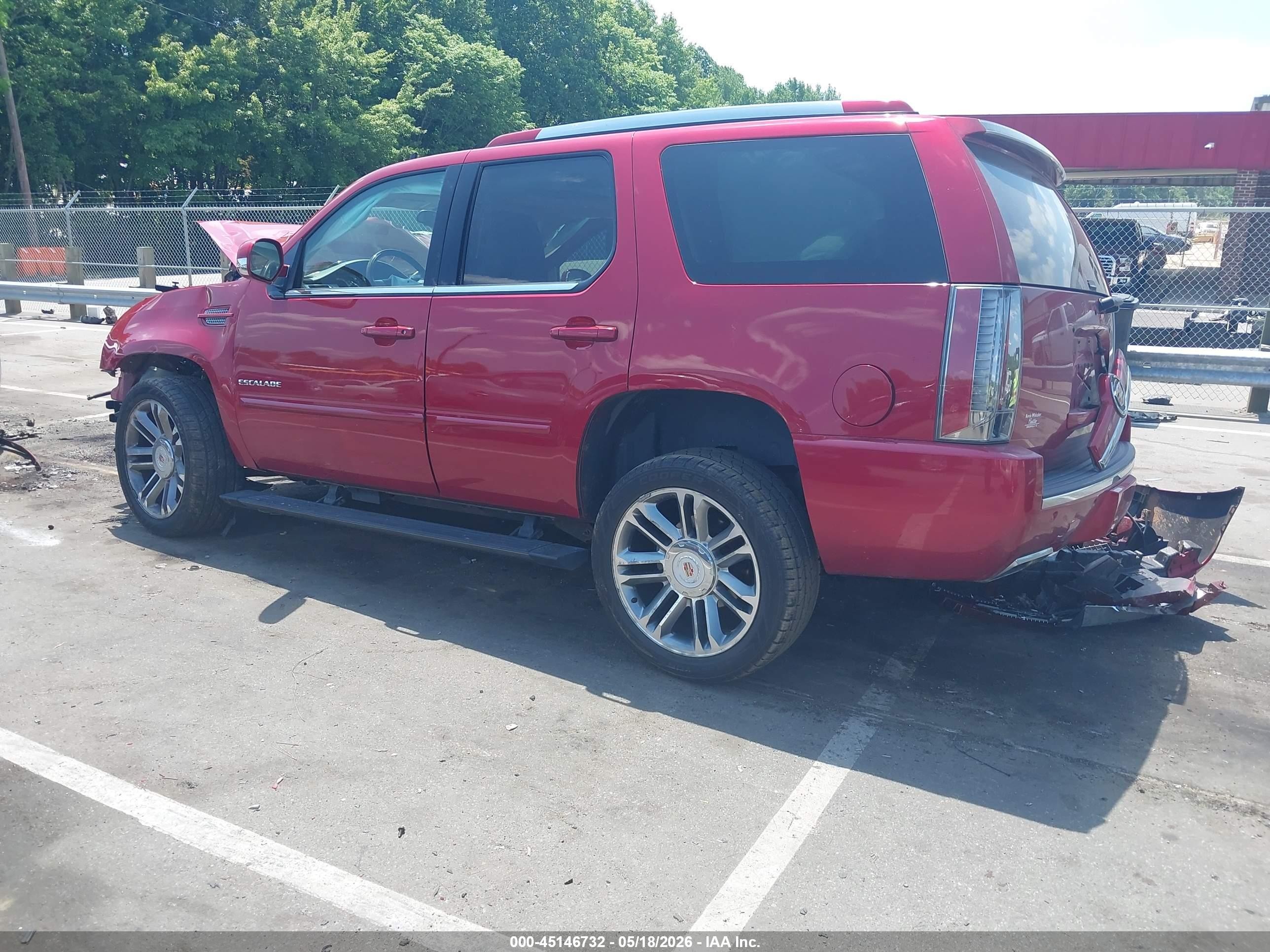 2014 Cadillac Escalade Premium Red vin: 1GYS4CEF1ER108572