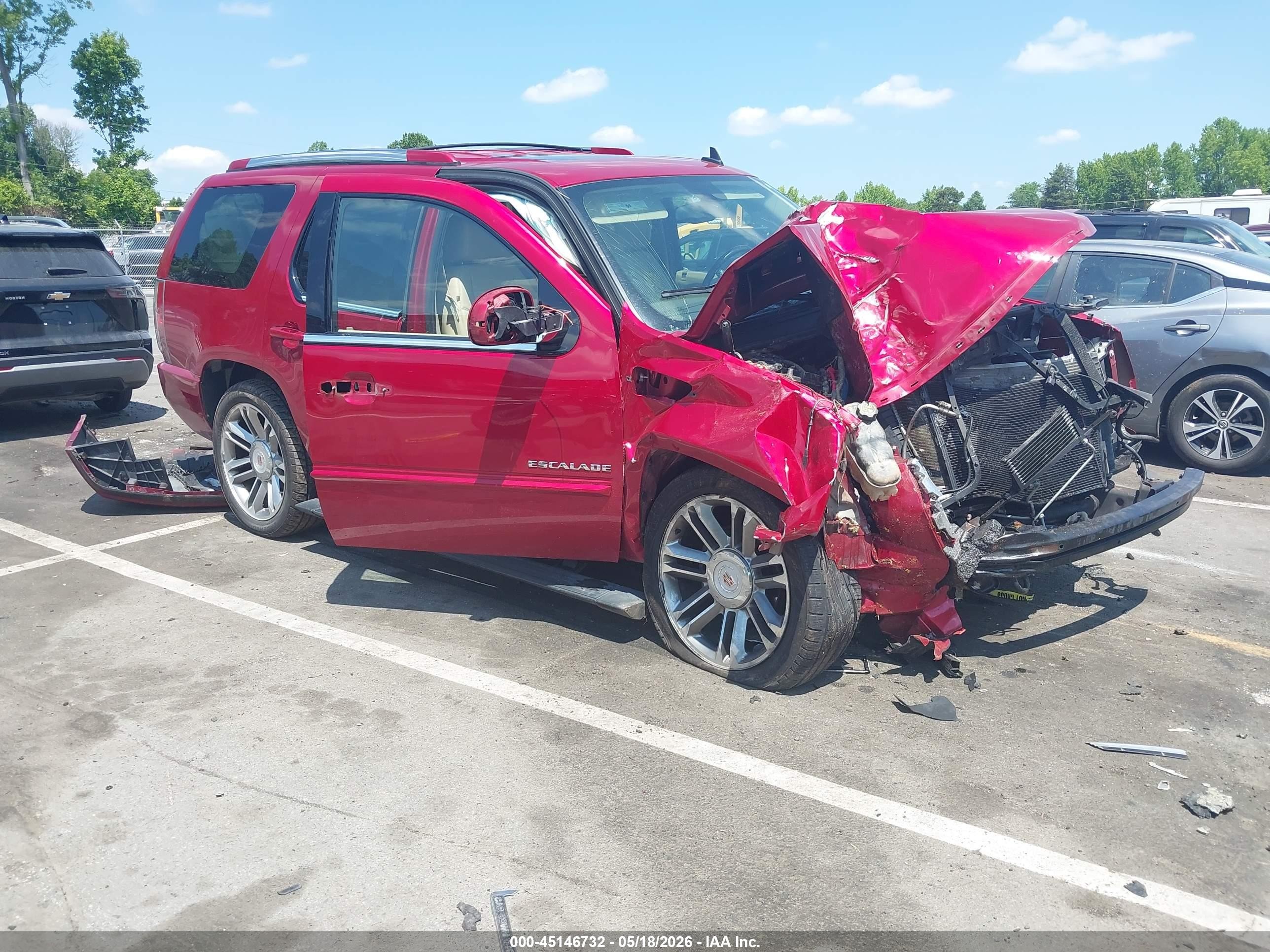 2014 Cadillac Escalade Premium Red vin: 1GYS4CEF1ER108572