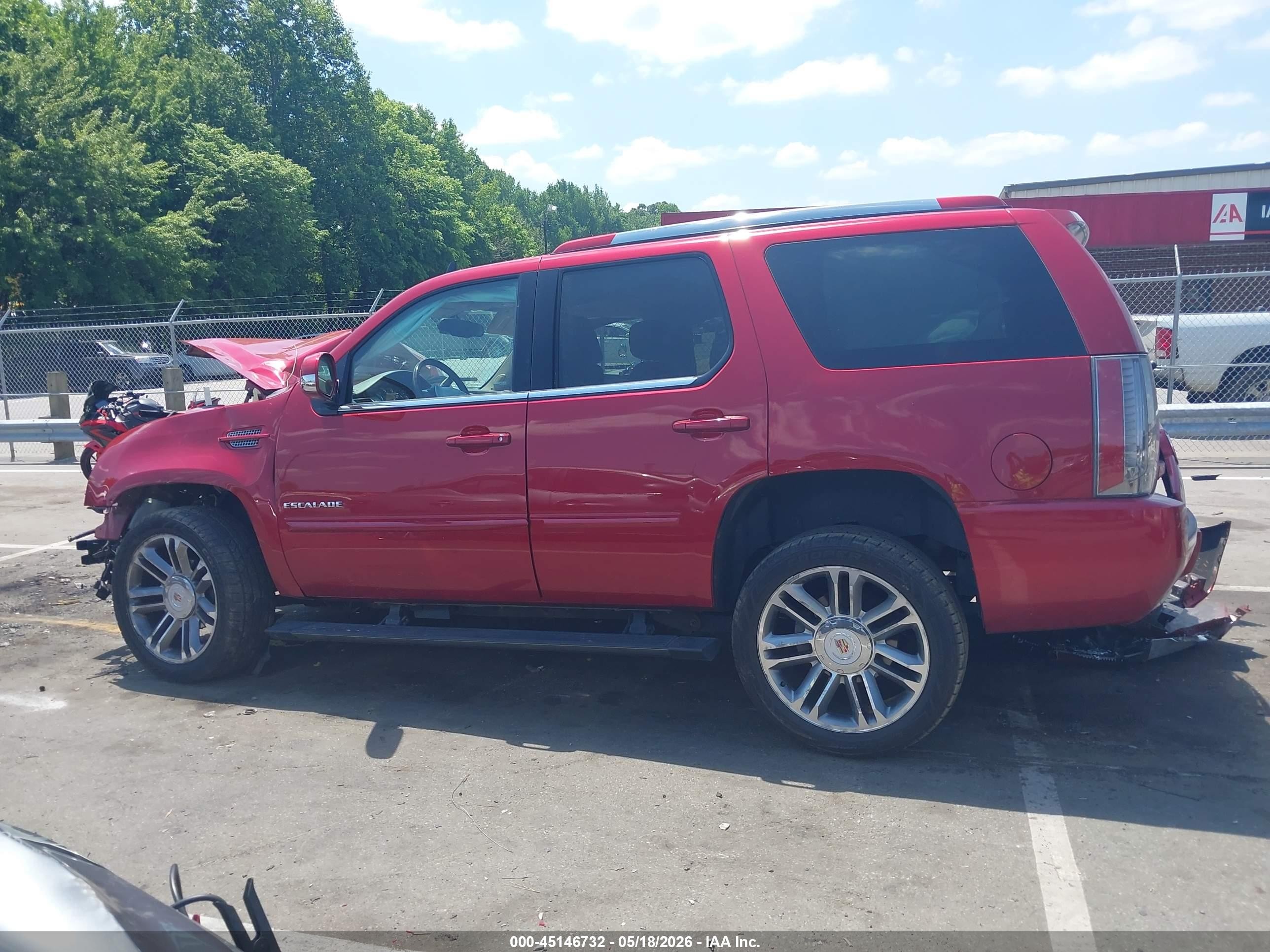 2014 Cadillac Escalade Premium Red vin: 1GYS4CEF1ER108572