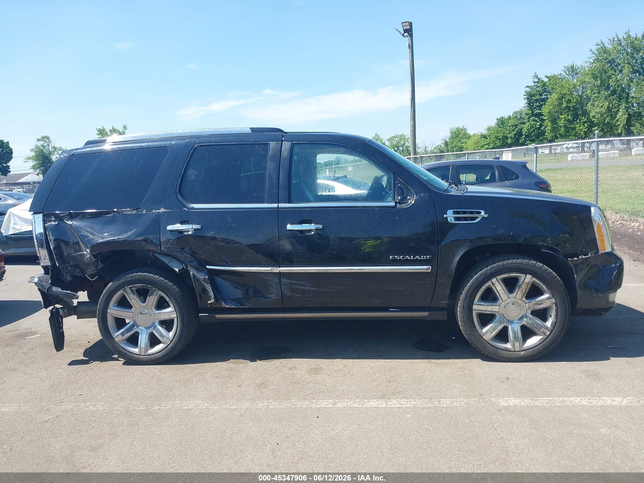 2011 Cadillac Escalade Premium Black vin: 1GYS4CEF2BR126770