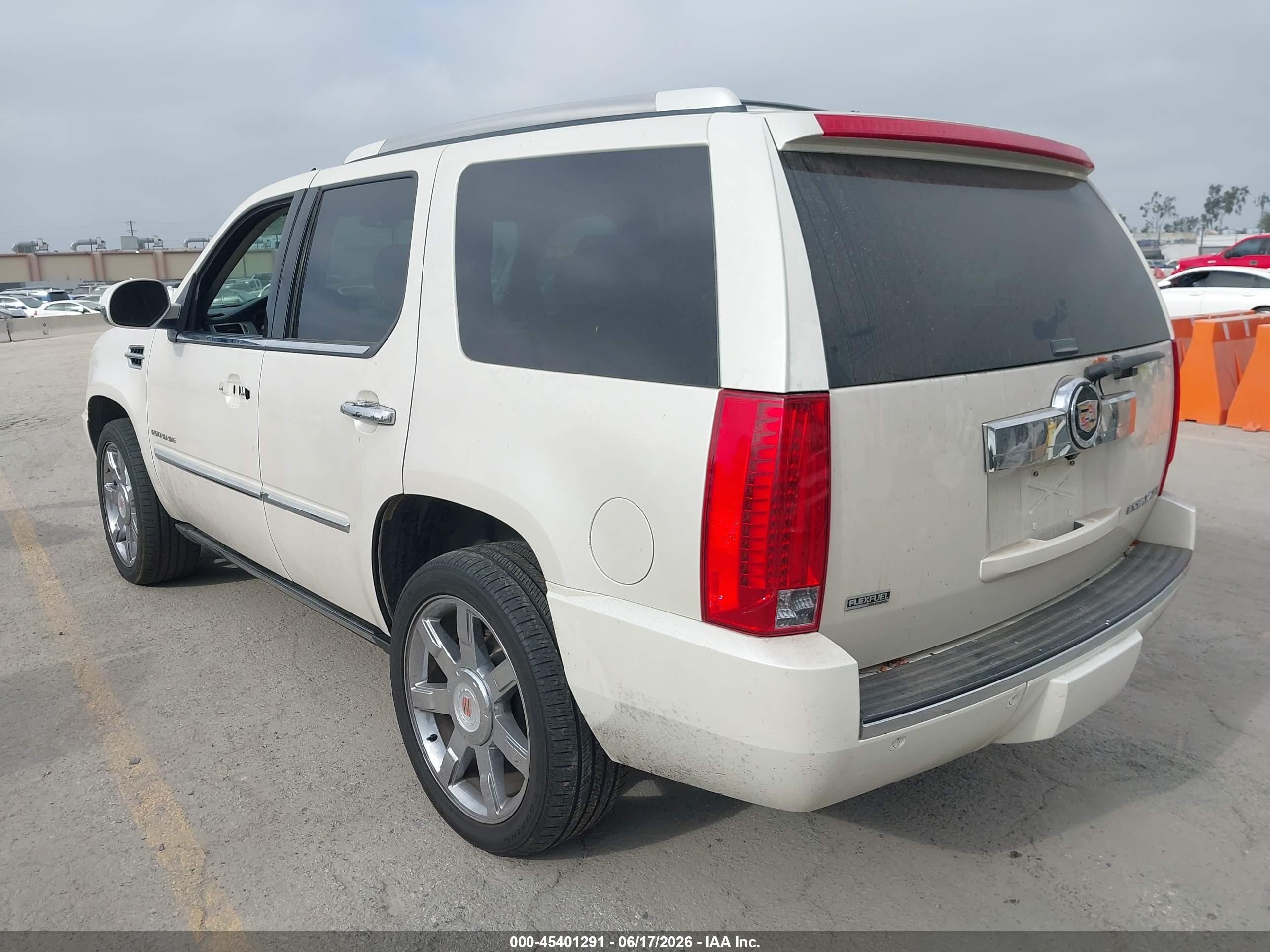 2011 Cadillac Escalade Premium White vin: 1GYS4CEF2BR388322