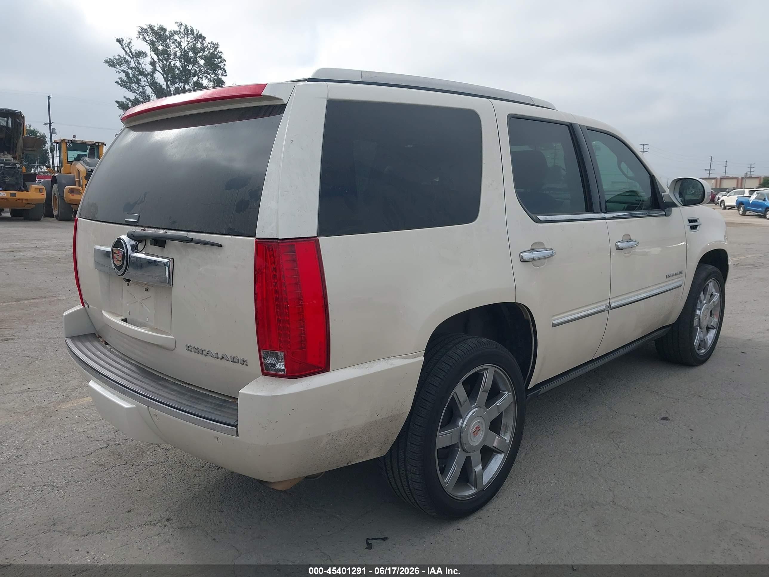 2011 Cadillac Escalade Premium White vin: 1GYS4CEF2BR388322