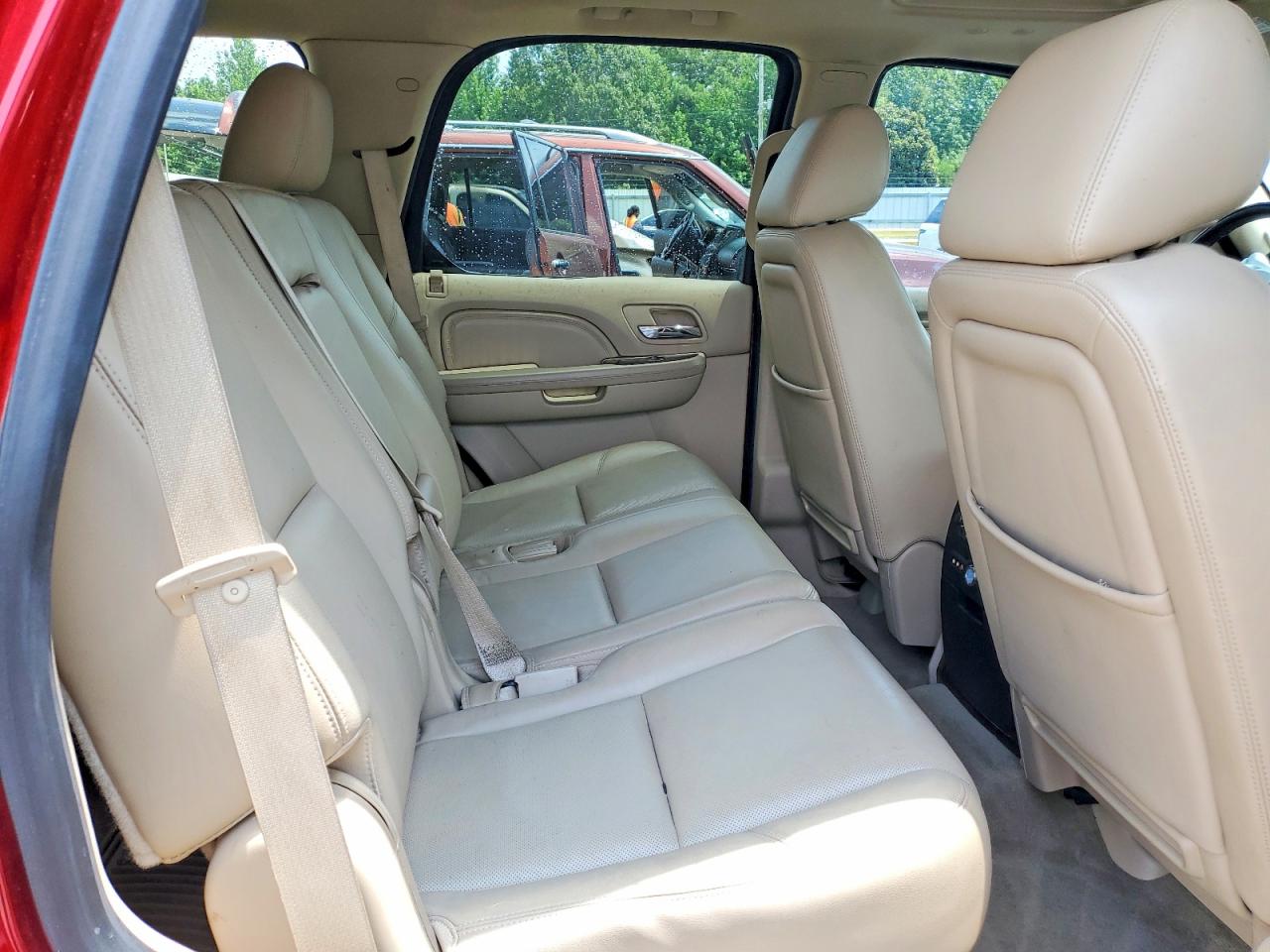2013 Cadillac Escalade Premium Red vin: 1GYS4CEF2DR230727