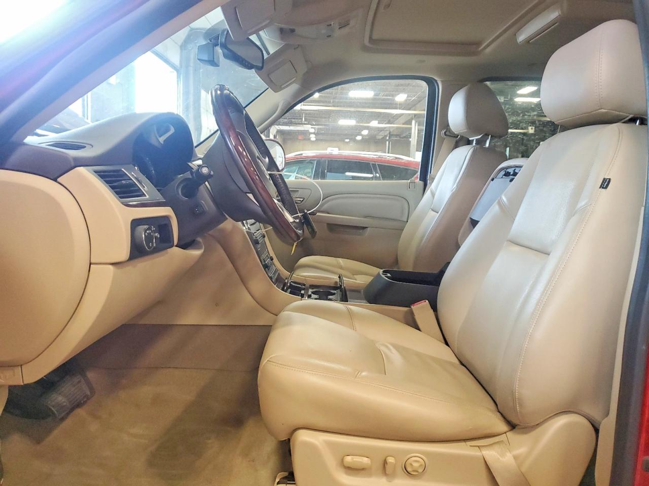 2014 Cadillac Escalade Premium Red vin: 1GYS4CEF2ER156582