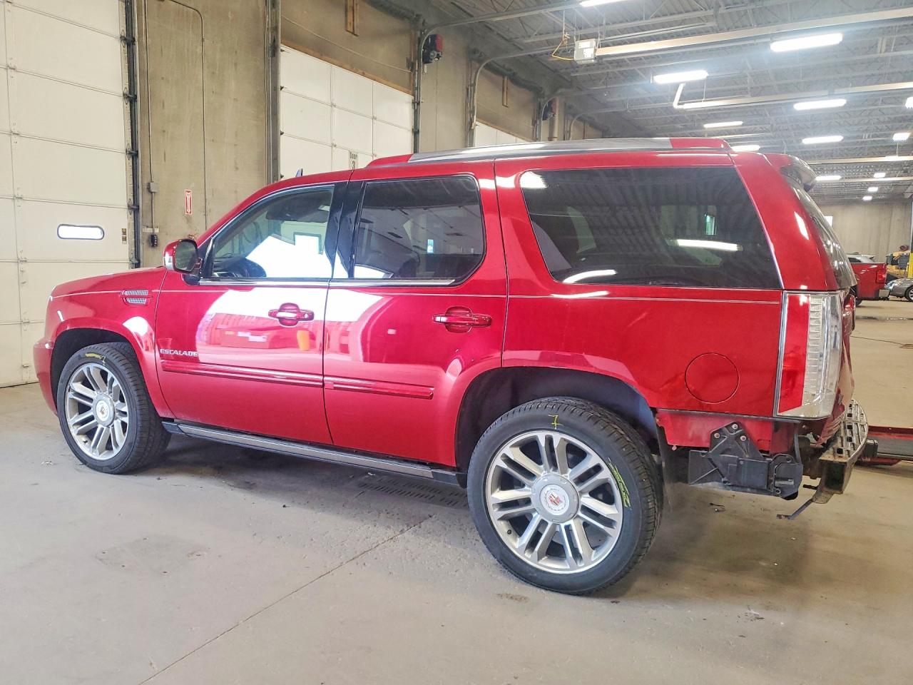 2014 Cadillac Escalade Premium Red vin: 1GYS4CEF2ER156582