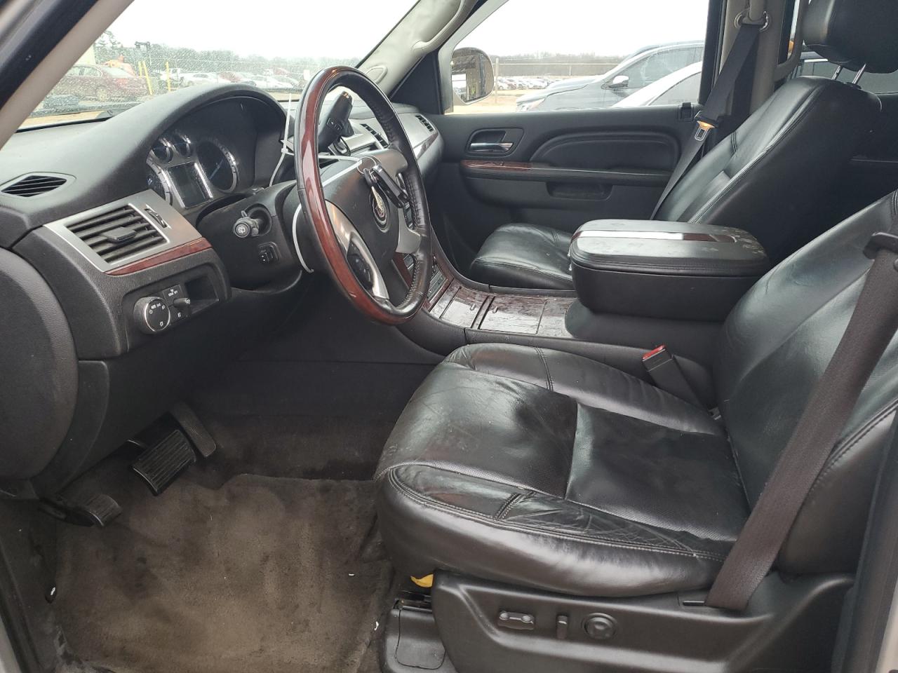 2011 Cadillac Escalade Premium Silver vin: 1GYS4CEF3BR116443