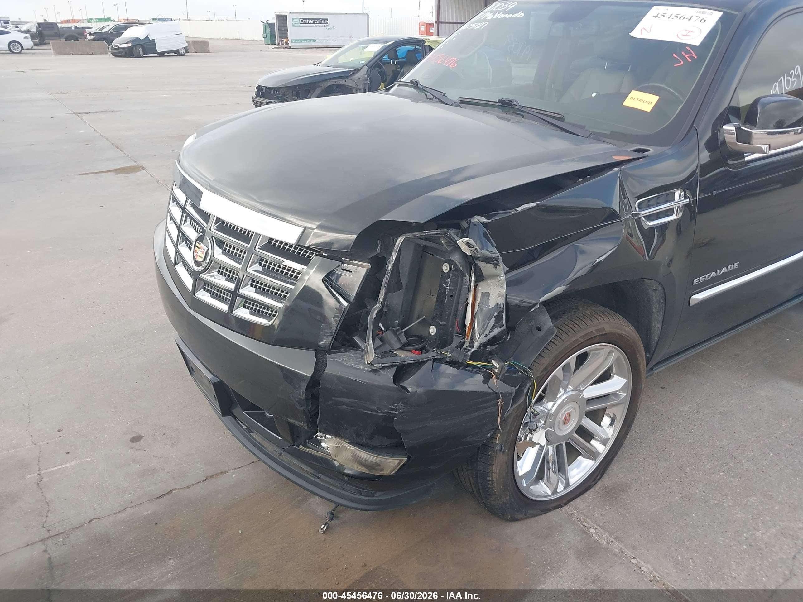 2011 Cadillac Escalade Premium Черный vin: 1GYS4CEF6BR196336