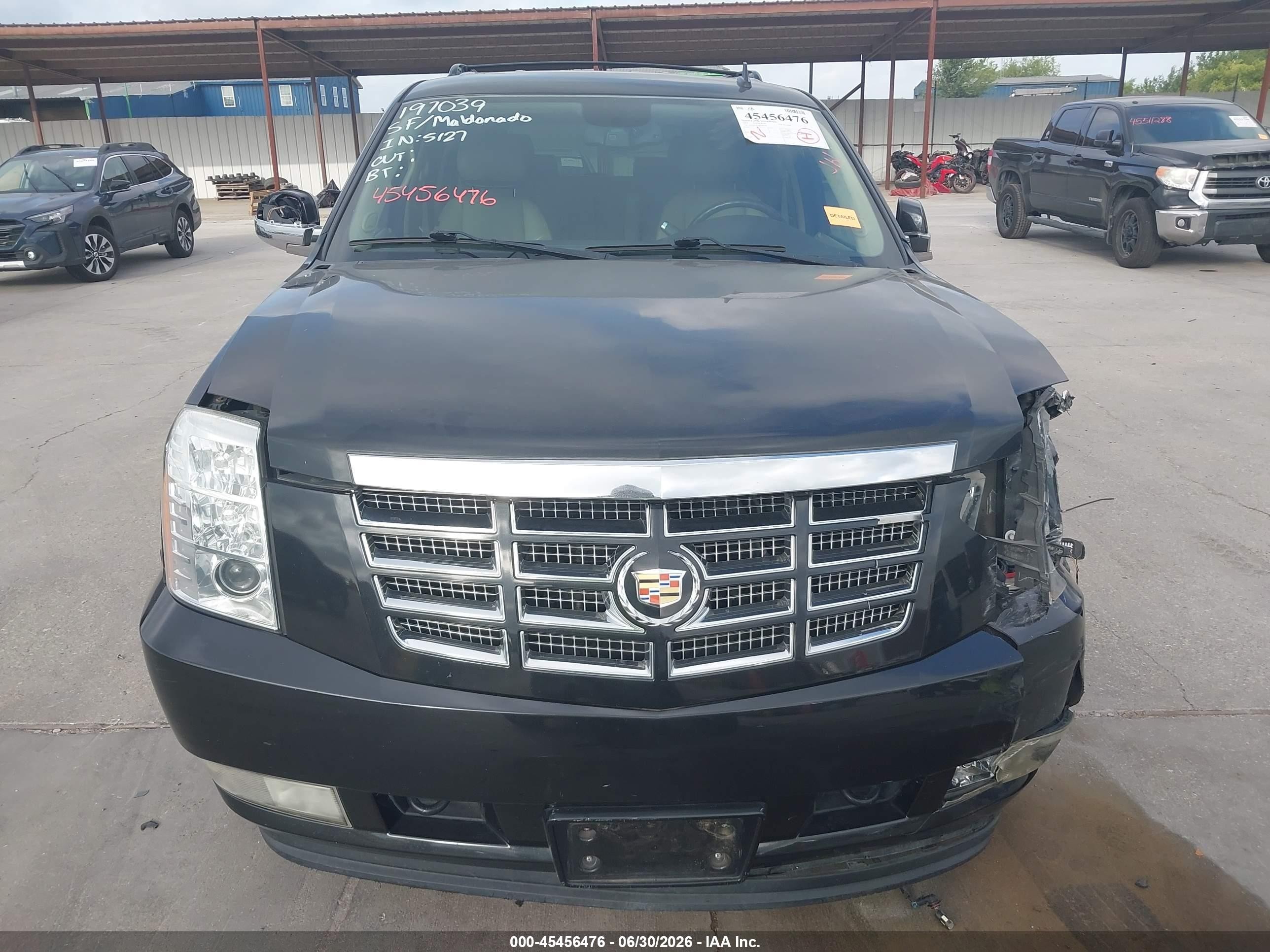 2011 Cadillac Escalade Premium Черный vin: 1GYS4CEF6BR196336