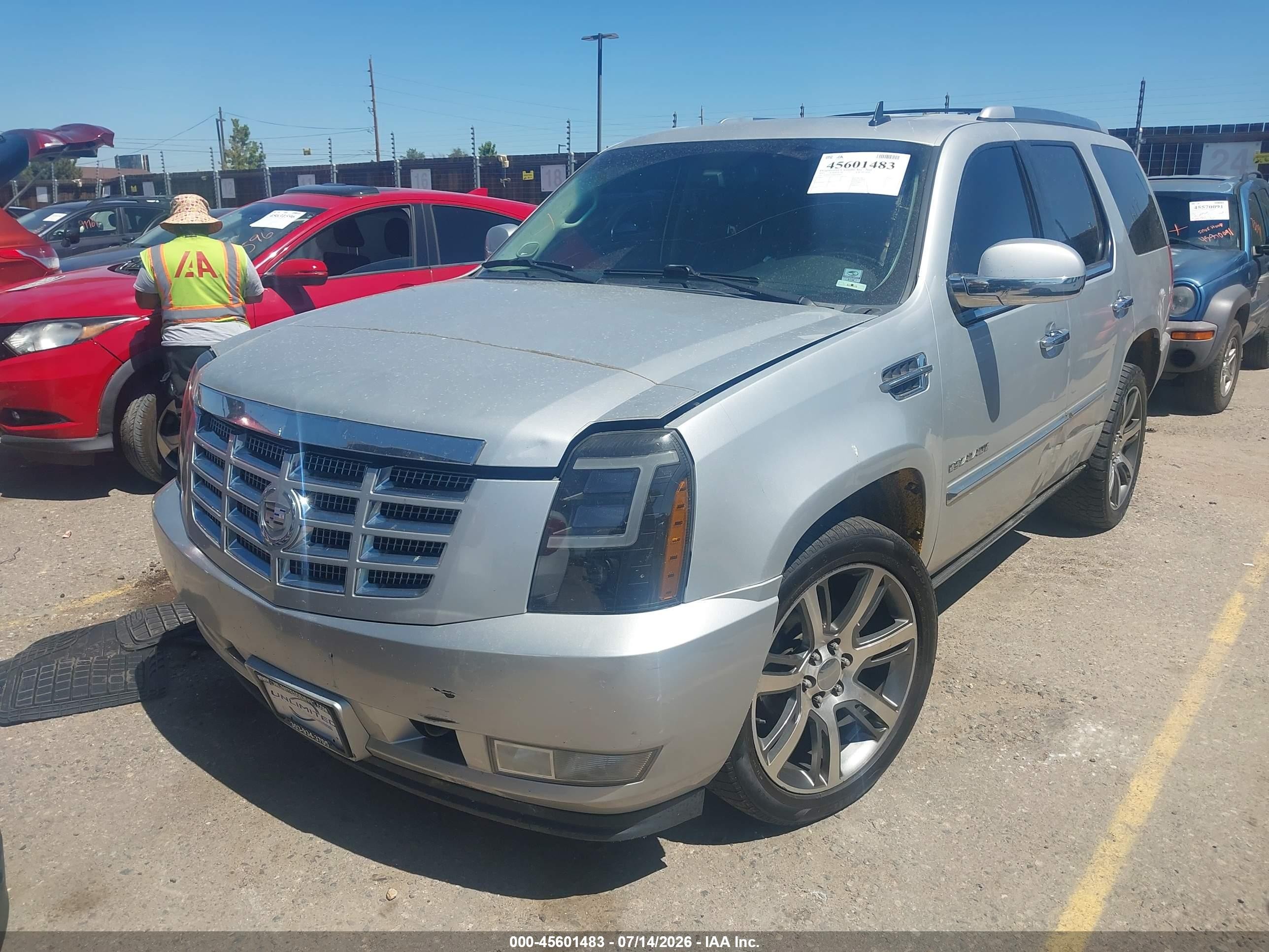 2011 Cadillac Escalade Premium Silver vin: 1GYS4CEF8BR387885