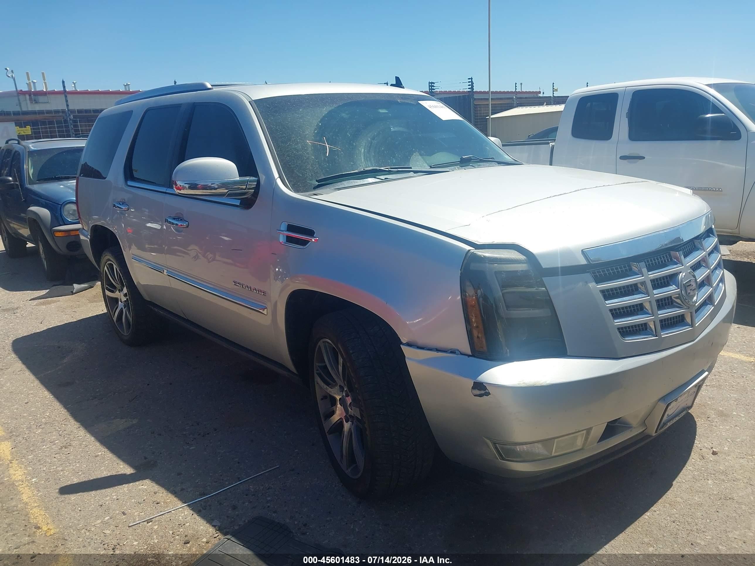 2011 Cadillac Escalade Premium Silver vin: 1GYS4CEF8BR387885
