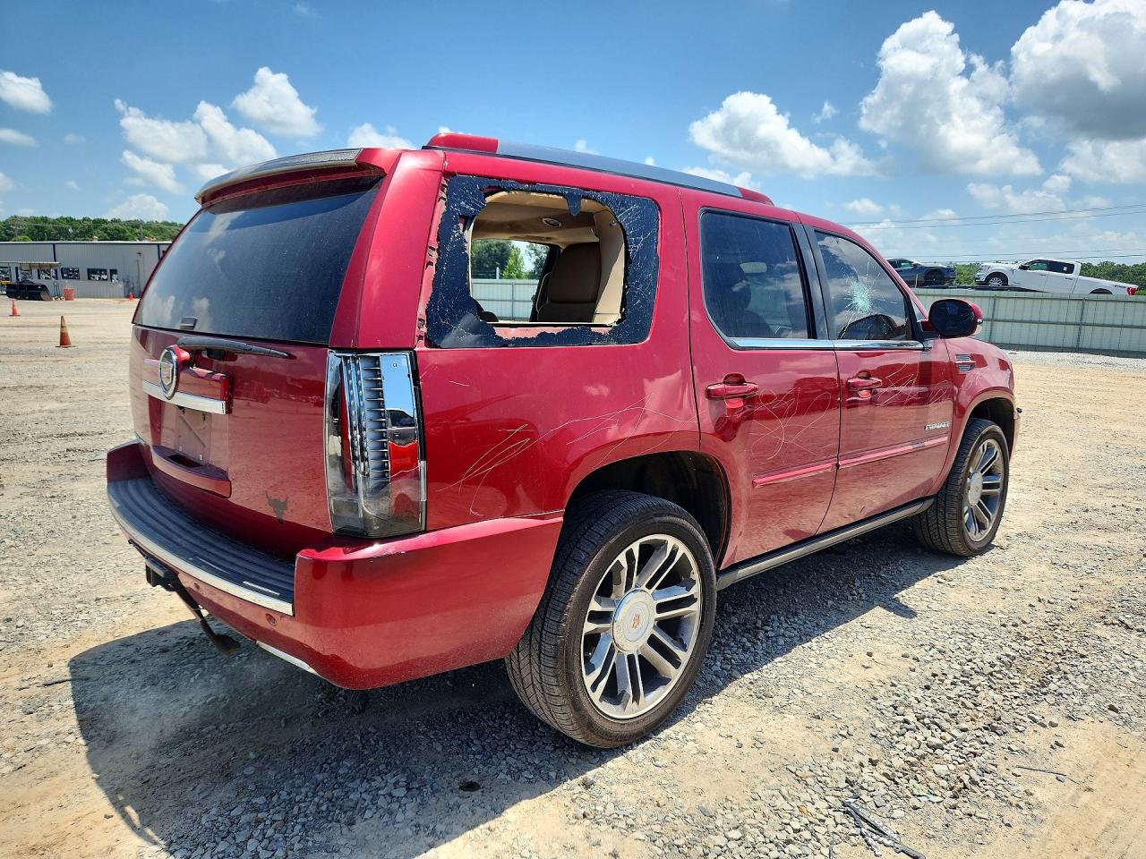 2013 Cadillac Escalade Premium Red vin: 1GYS4CEF8DR139378